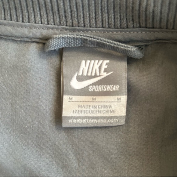 Vintage Nike Jacket! - Picture 5 of 5